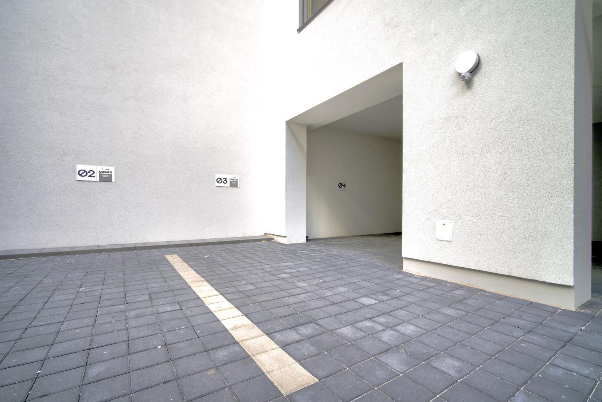 City Relax Apartments With Free Parking, 10 Mins Walk To City Centre Brno Exterior photo